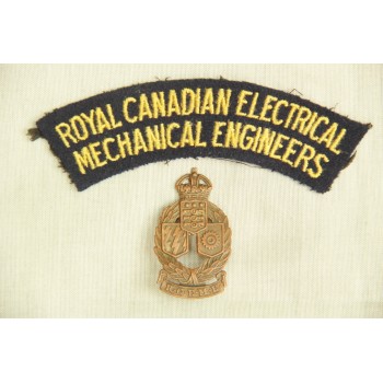 Ensemble d'insignes Royal Canadian Electrical Mechanical Engineers (RCEME) 2ème GM